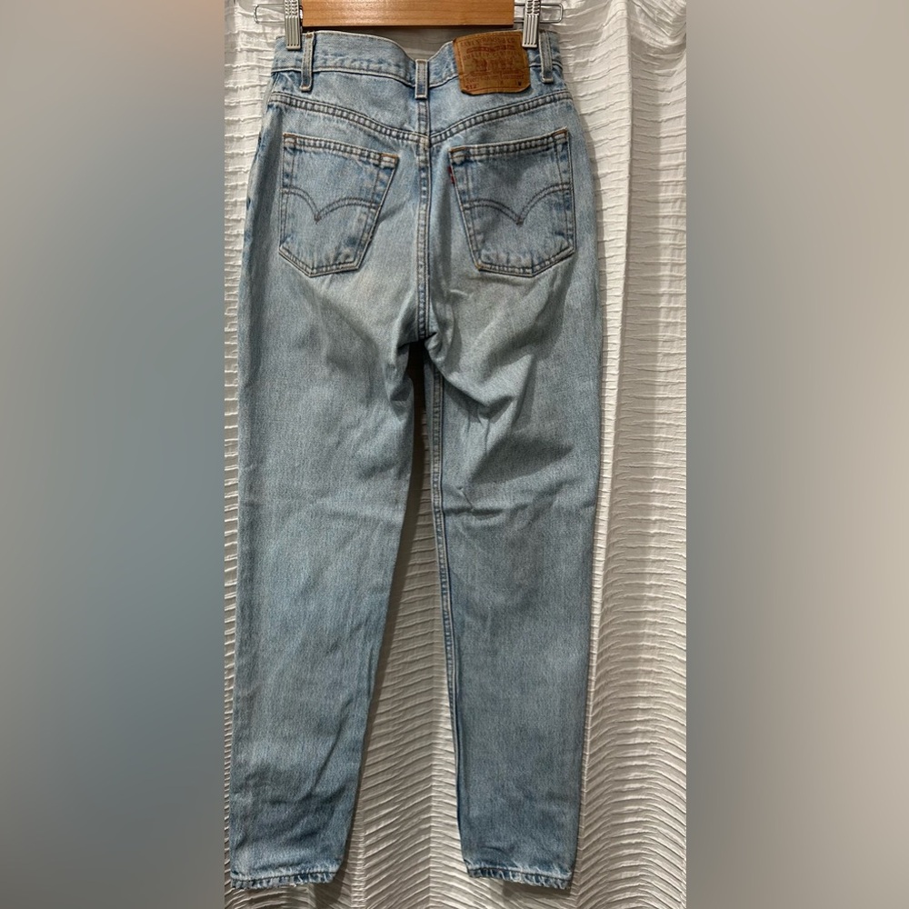 90s Vintage Levi’s Jeans - Picture 4 of 5